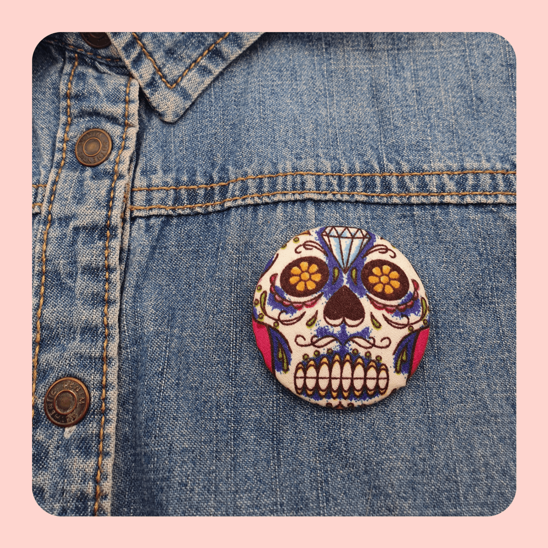 Skull design pin brooch
