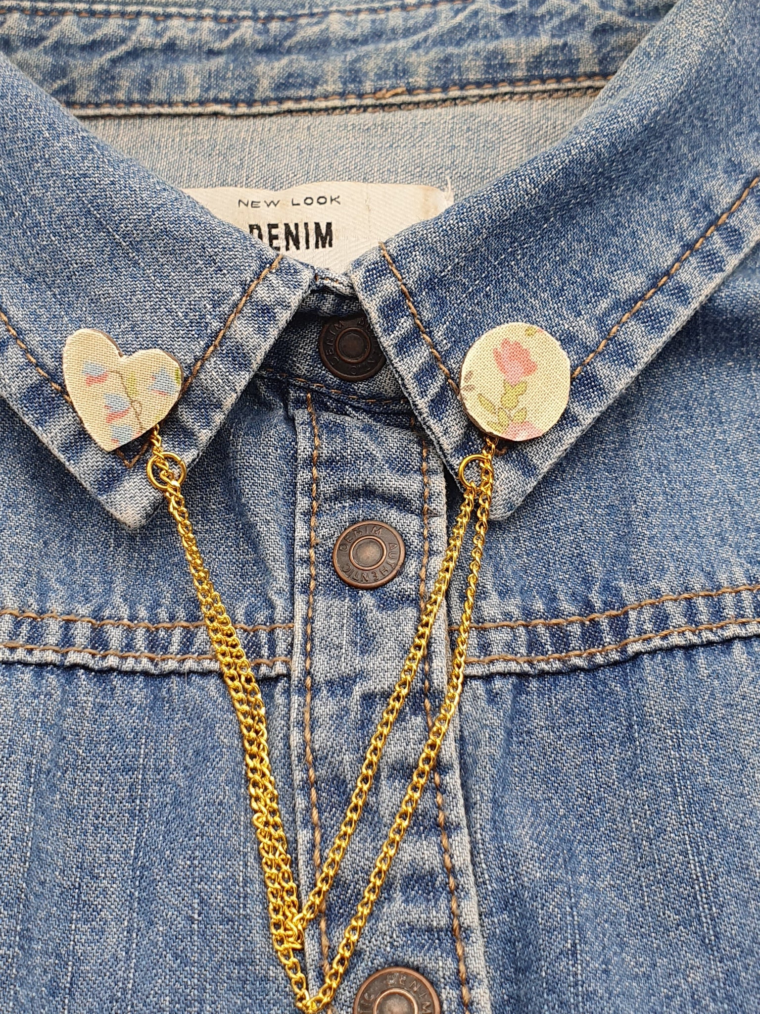 Collar pins. Yellow floral heart and circle fabric with gold plated chains.