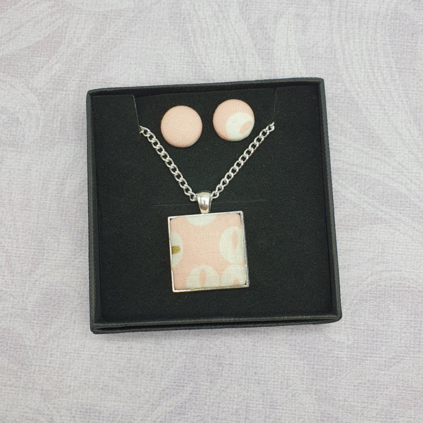 Pink circle design fabric necklace and stud Earring Jewellery set. gift box included