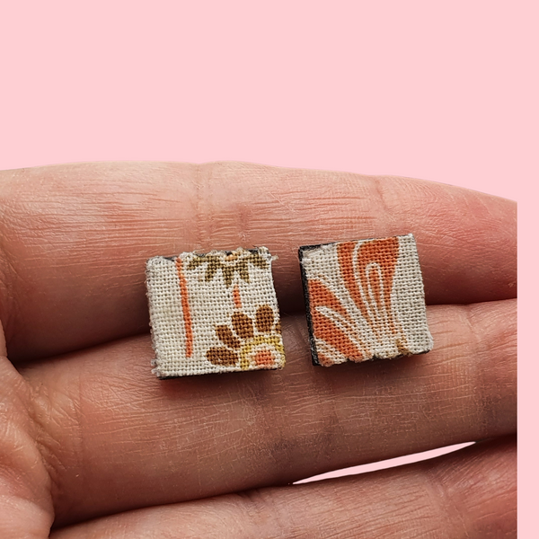 Brown and orange flower design ickle stud earrings