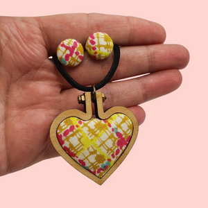 Mini Embroidery hoop heart shaped fabric necklace with matching button studs.