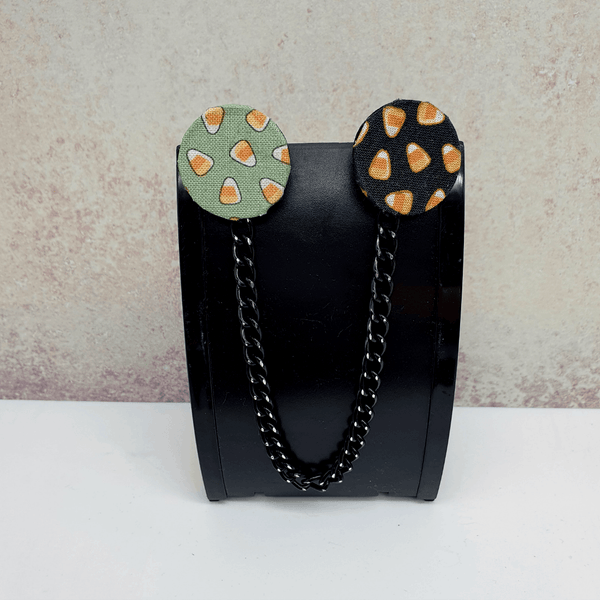 Halloween themed Collar pins with black chain.