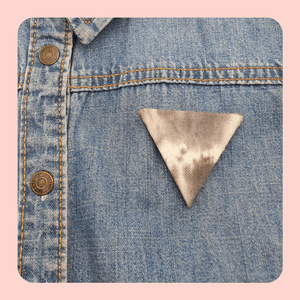 Grey triangle tie-dye  brooch.