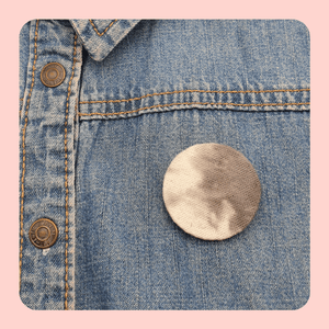 Moon tie-dye circle brooch.