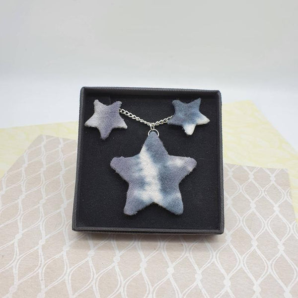 Star shaped grey and white tie dye necklace and stud jewellery set.
