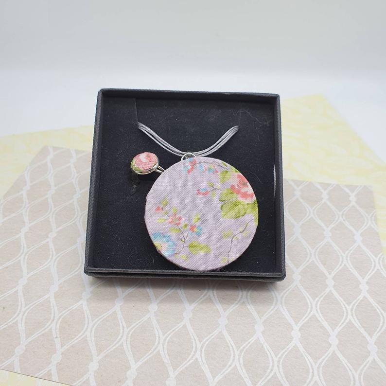 Circle Necklace and adjustable ring Jewellery set. Flower design Fabric.